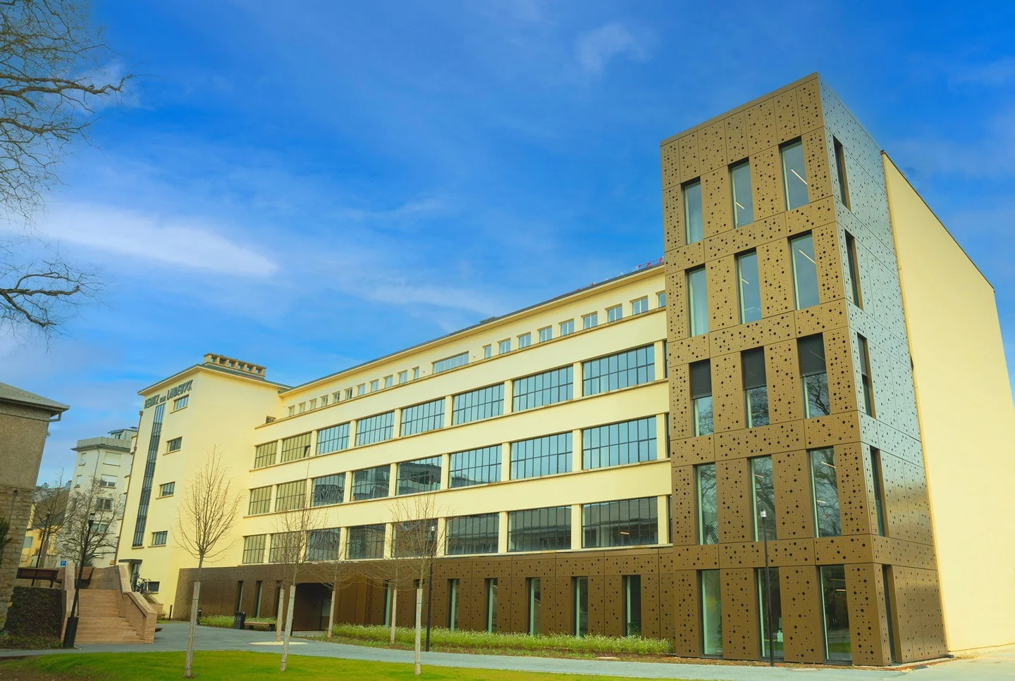 Das Heintz-Van-Landewyck-Gebäude in Hollerich nach dem Umbau
