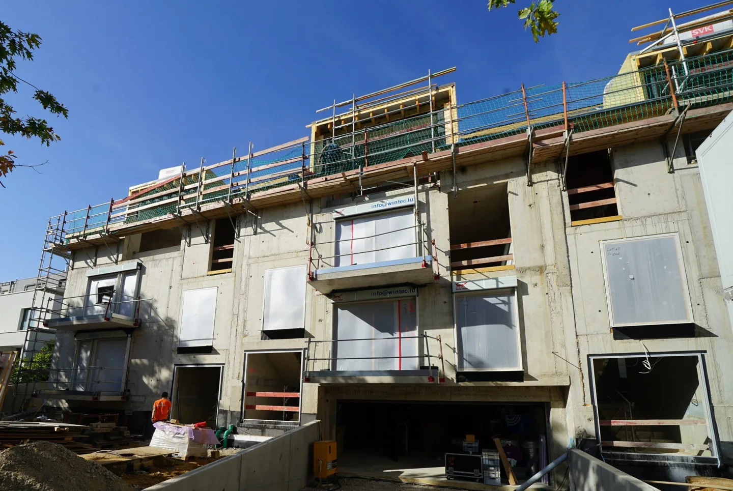 Maisons de Maître Eglantiers in Weimershof, Rohbau und geschlossene Hülle