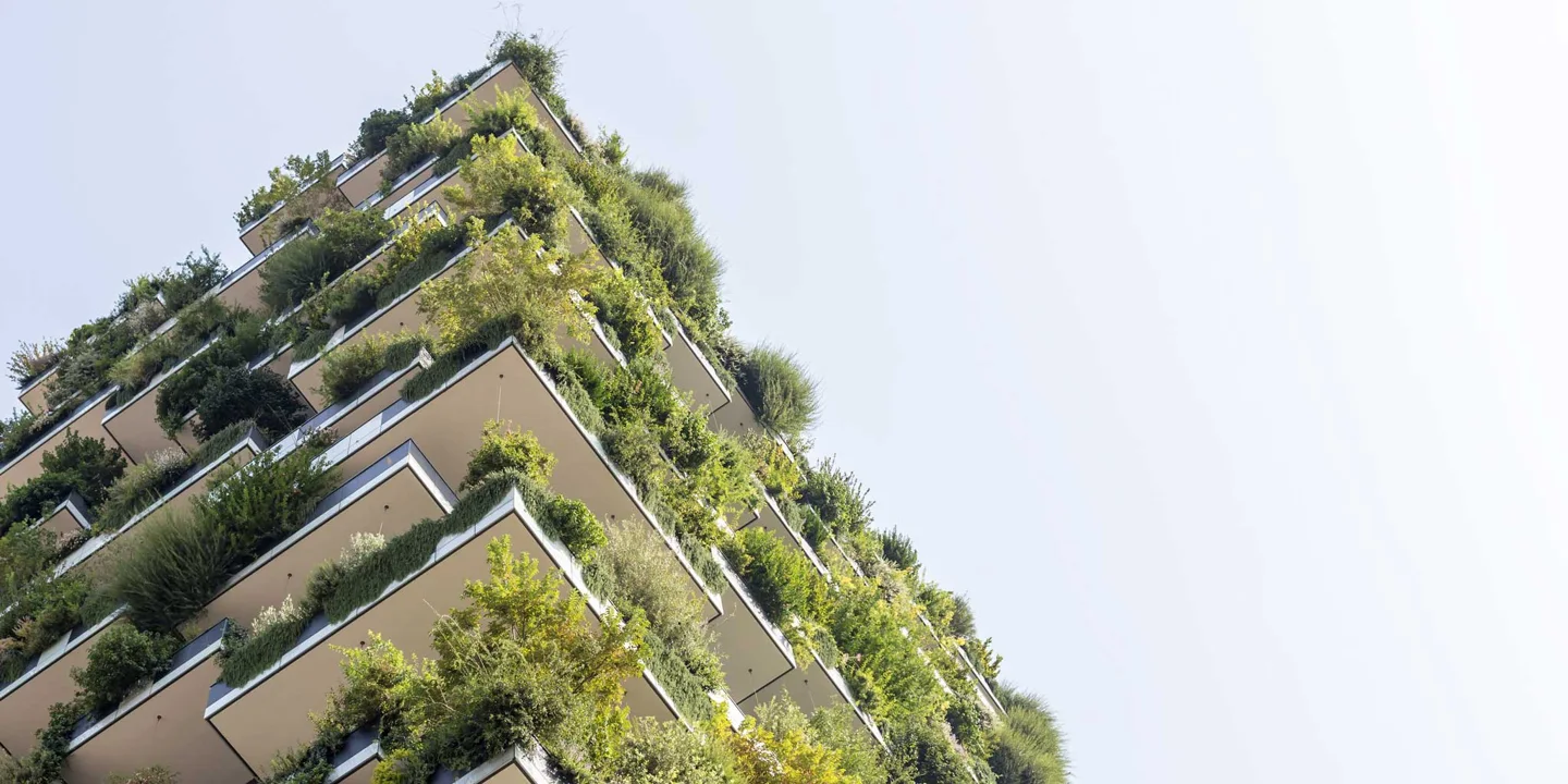 Building with planted balconies